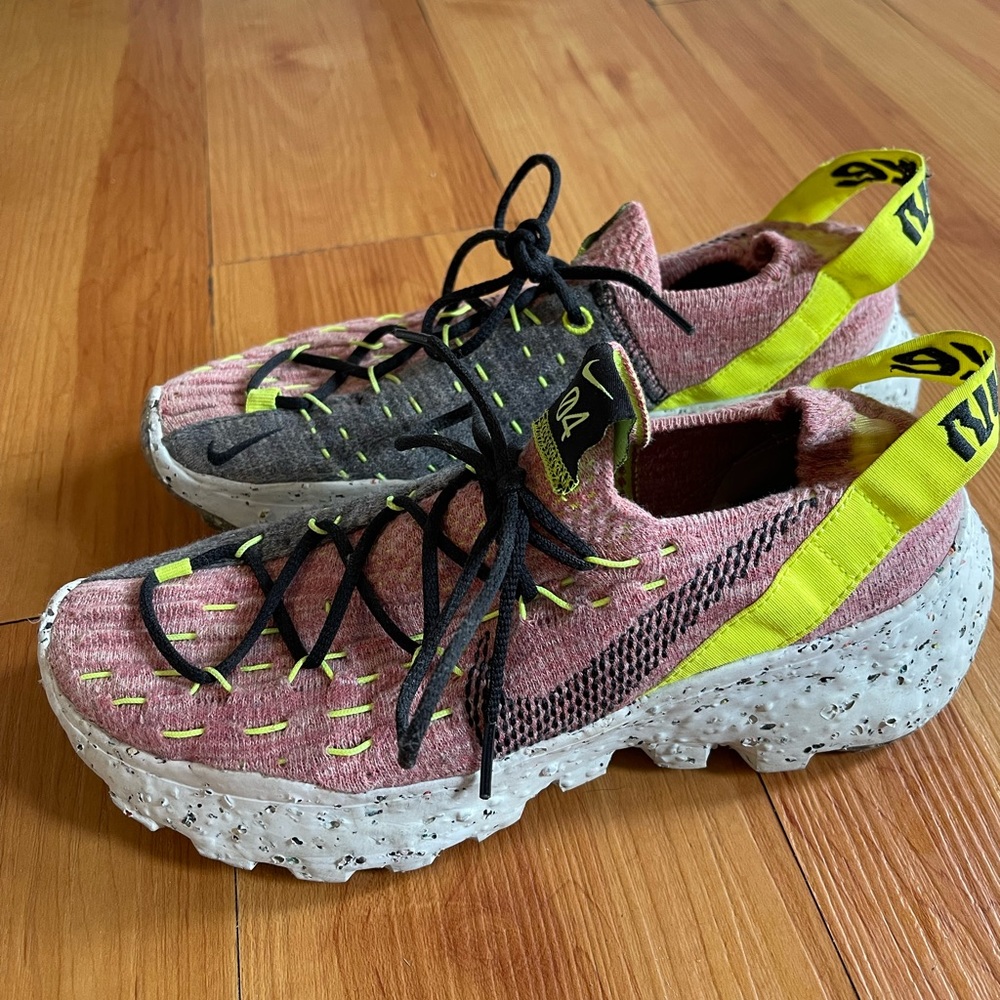 Nike recycled sneaker size 8